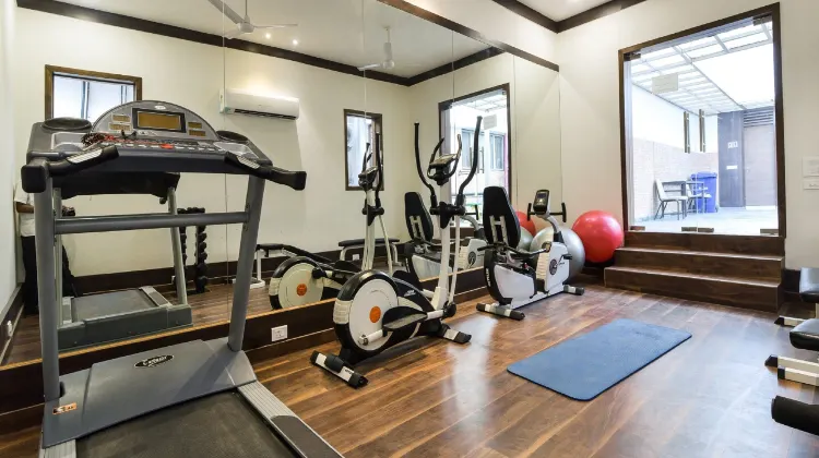 OYO 89631 988 Hotel 施設