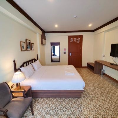 Deluxe King Size Room (Garden view)