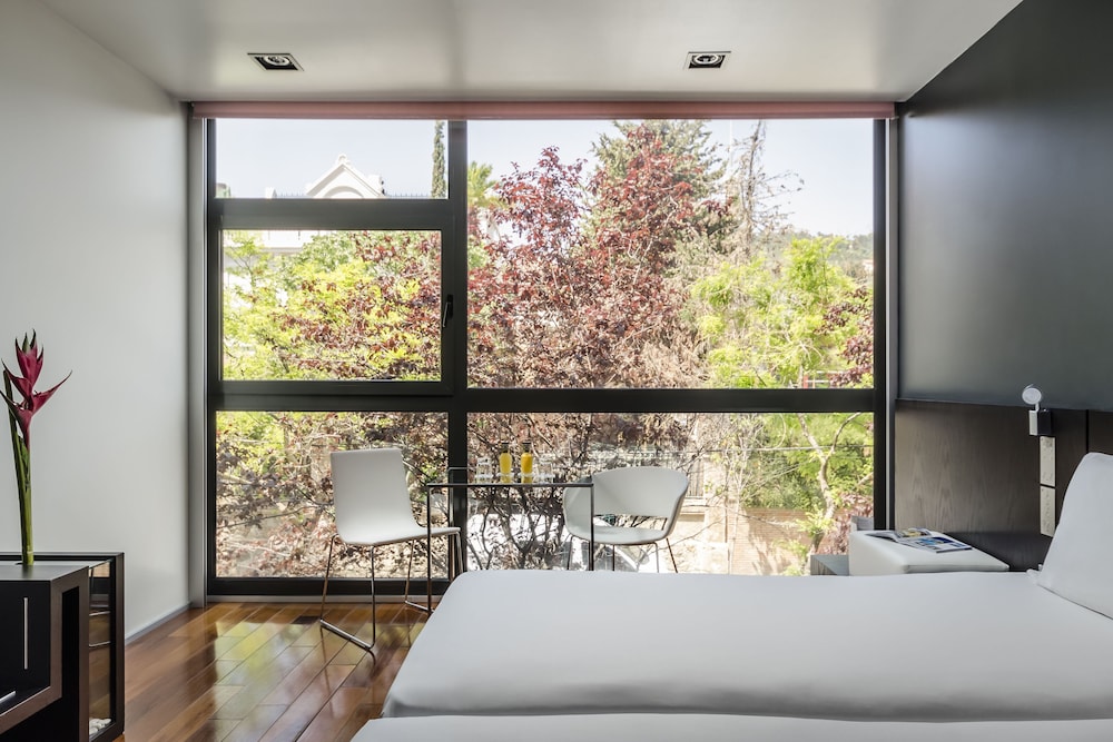 客房， 1 張雙人床或 2 張單人床