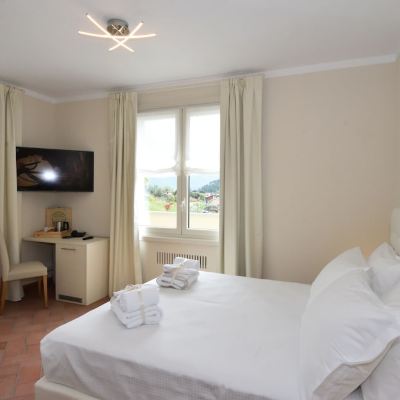 Panoramic Double or Twin Room, Multiple Beds, Hill View (Classic Vista Giardino-Tulipano)
