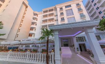 Esal Hotel - Housity
