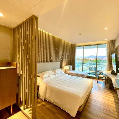 Deluxe King Mountain View Room Symphony of The Sea Promo Code