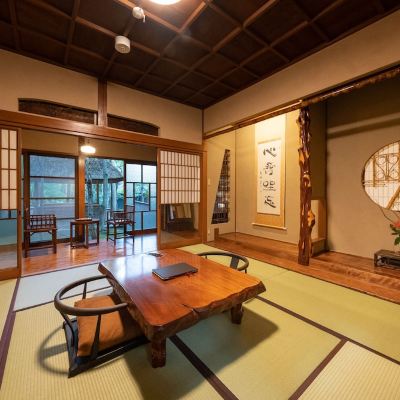 Deluxe Room with Tatami Area - Annex with Private Bathroom (Shinsaizabou)
