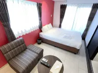 BiBi Hotel FUTENMA Hotele w: Ginowan