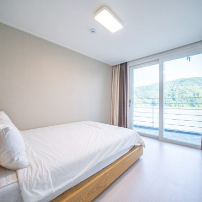 405 (River View/Two Rooms/Bukhangang Boat Tour) 가평 더 베이 리조트 쿠폰