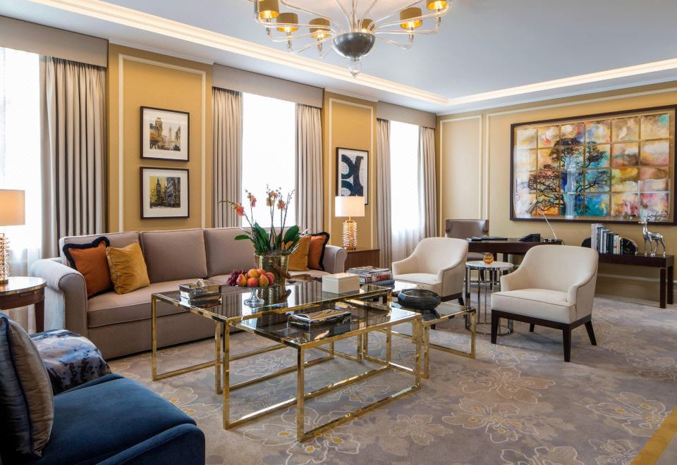 JW Marriott Grosvenor House LondonRoyal Suite, Executive Lounge Access, 1 Bedroom Larger Suite
