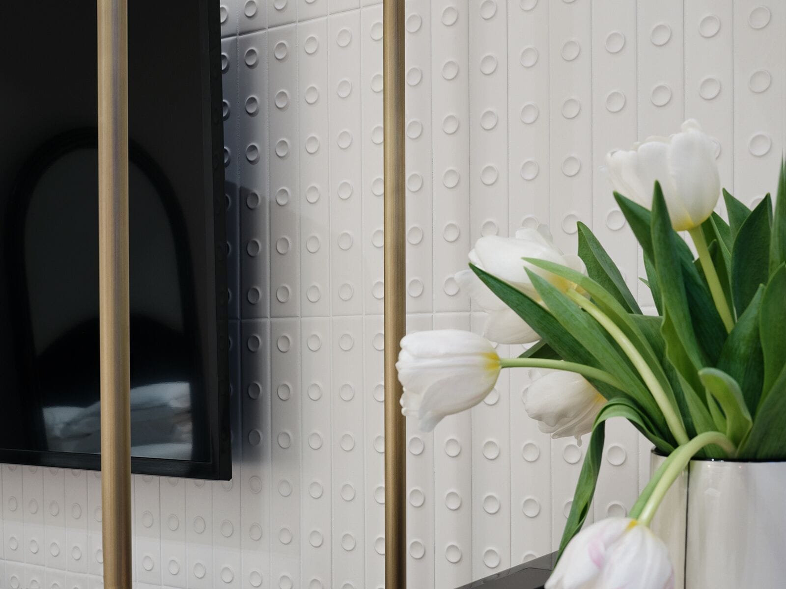 带阳台和城市景观的优质房