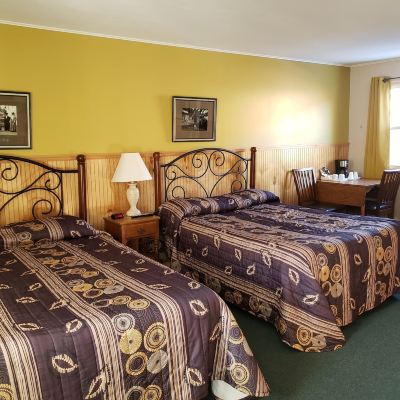 Basic Room, Multiple Beds, Kitchenette The Colonial Motel Promo Code