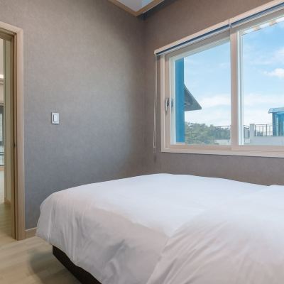 Basic Room, 2 Bedrooms (7-101(A / Pool /₩50, 000 Surcharge)) 태안 블루아일랜드 스파풀빌라펜션 쿠폰