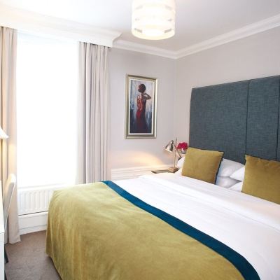 Deluxe Double Room Hayes Hotel Promo Code