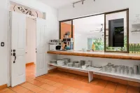 Dreamcatcher Hotel - Live the Dream of Santa Teresa