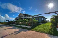 Villa Allamanda のホテル