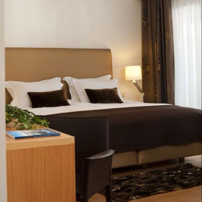 Superior Double Room with Lake View Chloe Hotel Promo Code