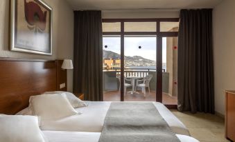 Las Palmeras Affiliated by FERGUS - Housity