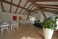Urraum Hotel