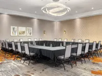 DoubleTree by Hilton Kitchener Hotels in Kitchener