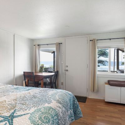 16:Studio Cabin, Ocean View Oceanside Ocean Front Cabins Promo Code