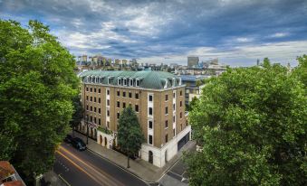 Como the Halkin, London