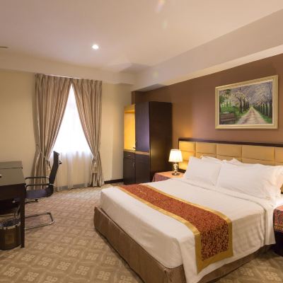 Standard Twin Room Kupon Hallmark Crown Hotel