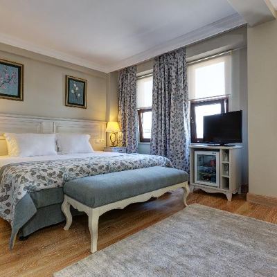 Queen Suite Arena Hotel - Special Class Promo Code