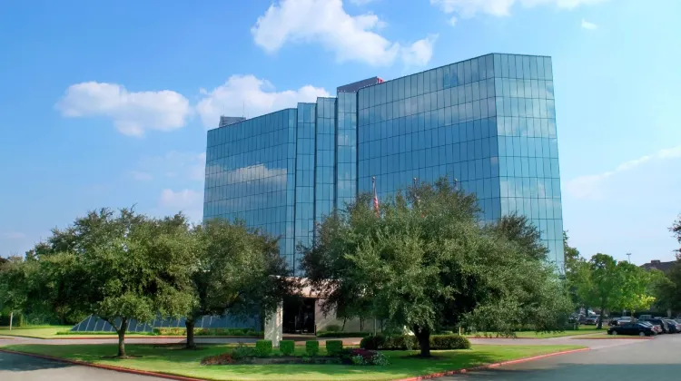 Hilton Houston Westchase Exterior