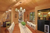 Family and Pet Friendly Cabin 3 Miles to Beech Ski Resort, Hot Tub, Fenced Yard!