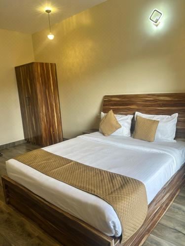 La Sea Vue Goa Deluxe Double Room With Balcony