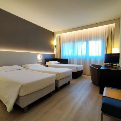 Comfort Double or Twin Room The Sydney Hotel Promo Code