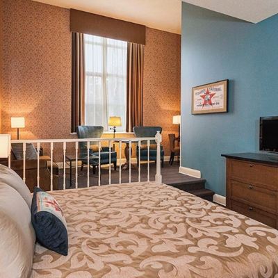 Deluxe King Room with Sofa Bed and City View Fitger's Inn Promo Code