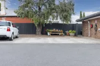Botanic Apartments