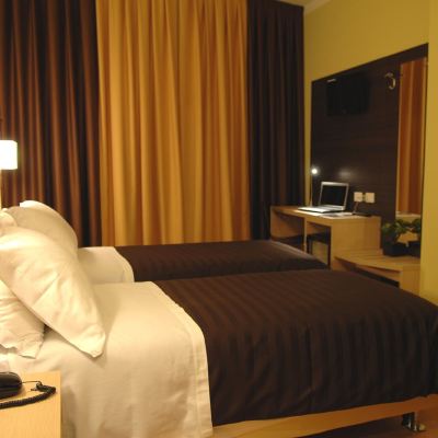 Classic Triple Room Hotel Alverì Promo Code