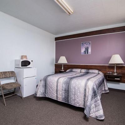 Double Bed Room Wild Goose Motel and Campground Promo Code
