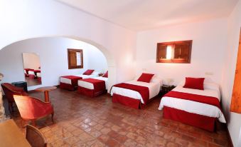 Hotel Monasterio de Rocamador - Housity