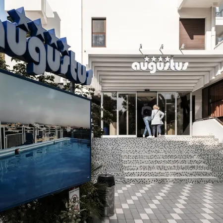 Hotel Augustus