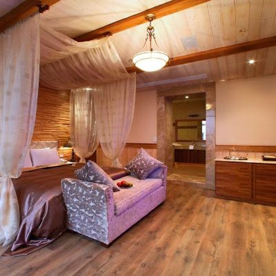 尊榮雙人房 麗堡休閒精品汽車旅館優惠