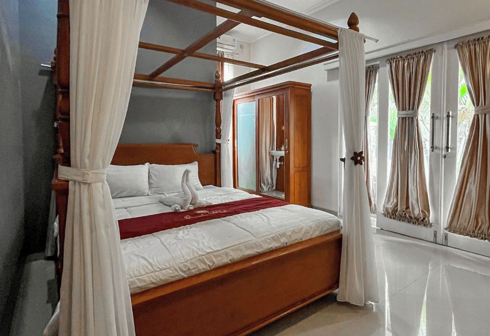 Omah Ulfah HomestayDeluxe Room