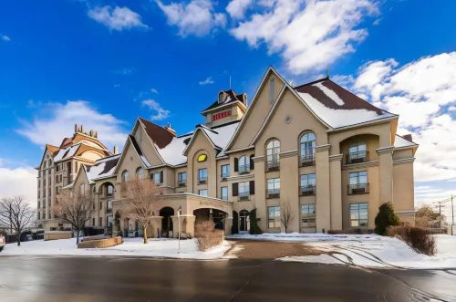 Le St-Martin Hotel & Suites