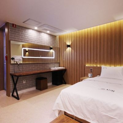 Room (Deluxe A [Large bathtub PC TV 65 inch) Yeongju Sanchaek Self Check-in Motel 쿠폰