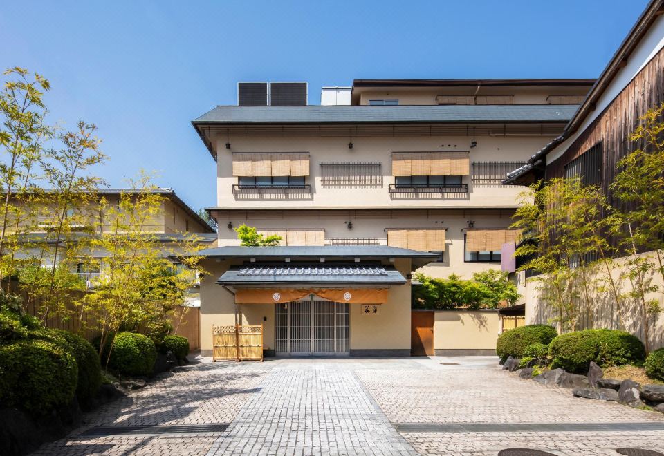 기온 료칸 가라쿠 식사