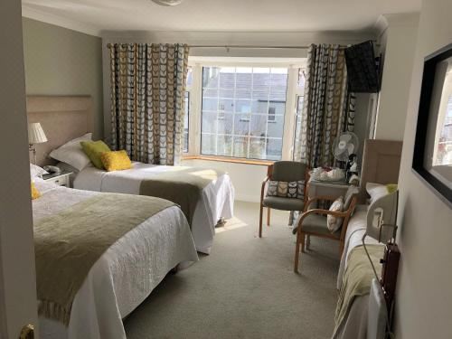 Petra House B&B Family Room With Lake View