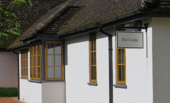 The Lodge at Hemingford Grey House