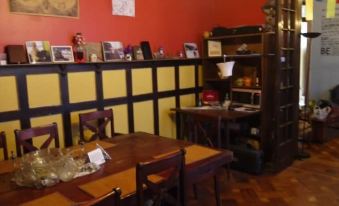 Bed and Breakfast Brothers - Housity