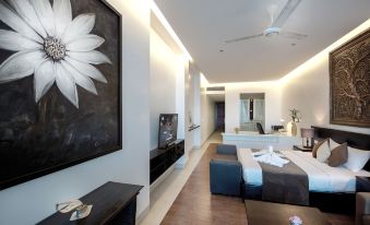 Blue Crystal Boutique Hotel