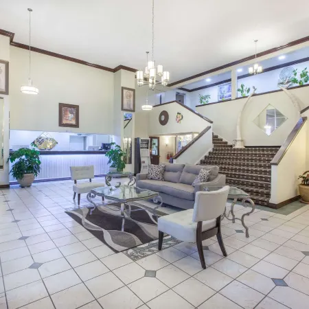 Super 8 by Wyndham Tyler TX