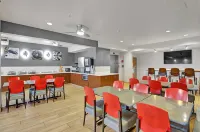 Best Western Plus Navigator Inn  Suites