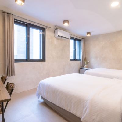 Deluxe-Walking Only Hotel Elephant Promo Code