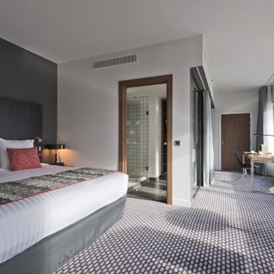 The Level Junior Suite Panoramic View And Lounge Access (3+1) Melia Paris La Defense Promo Code