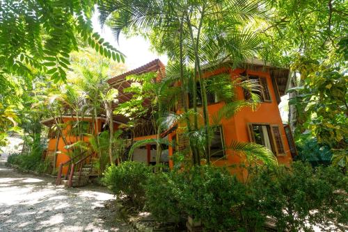 兰乔·萨马迪（Rancho Samadhi）间 - 带阳台