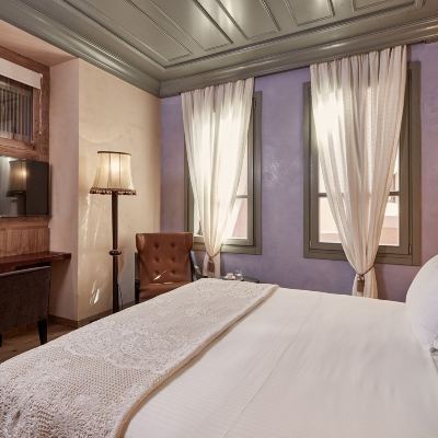 Classic Double Room Non smoking Domus Renier Boutique Hotel - Historic Hotels Worldwide Promo Code