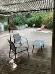Studio Avec Terrasse et Pergola Dans Propriété Calme et Sécurisée